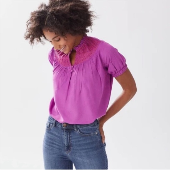 Alice Walk Tops - Alice Walk Smocked front yoke embroidered Top Vneck two button closure peasant M